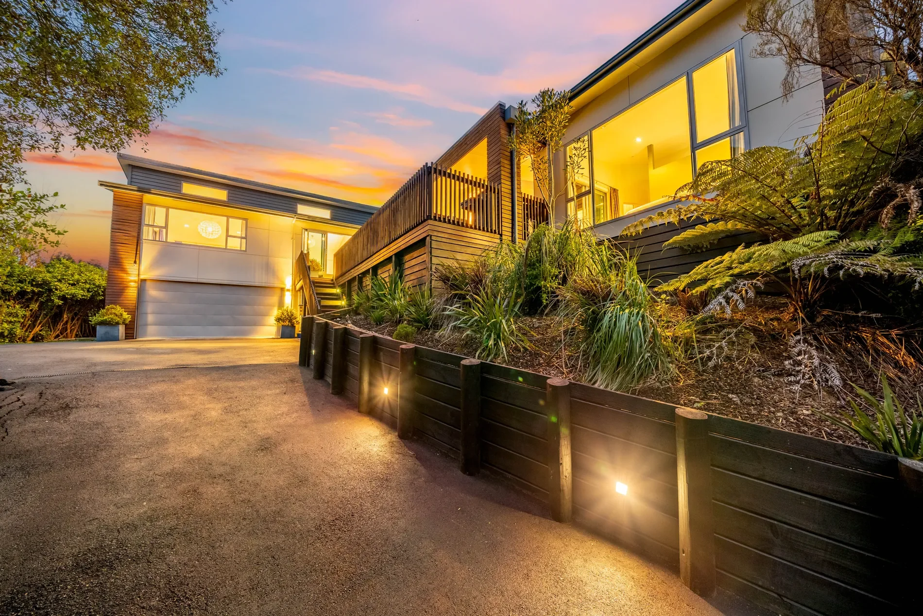 Exterior photo 11