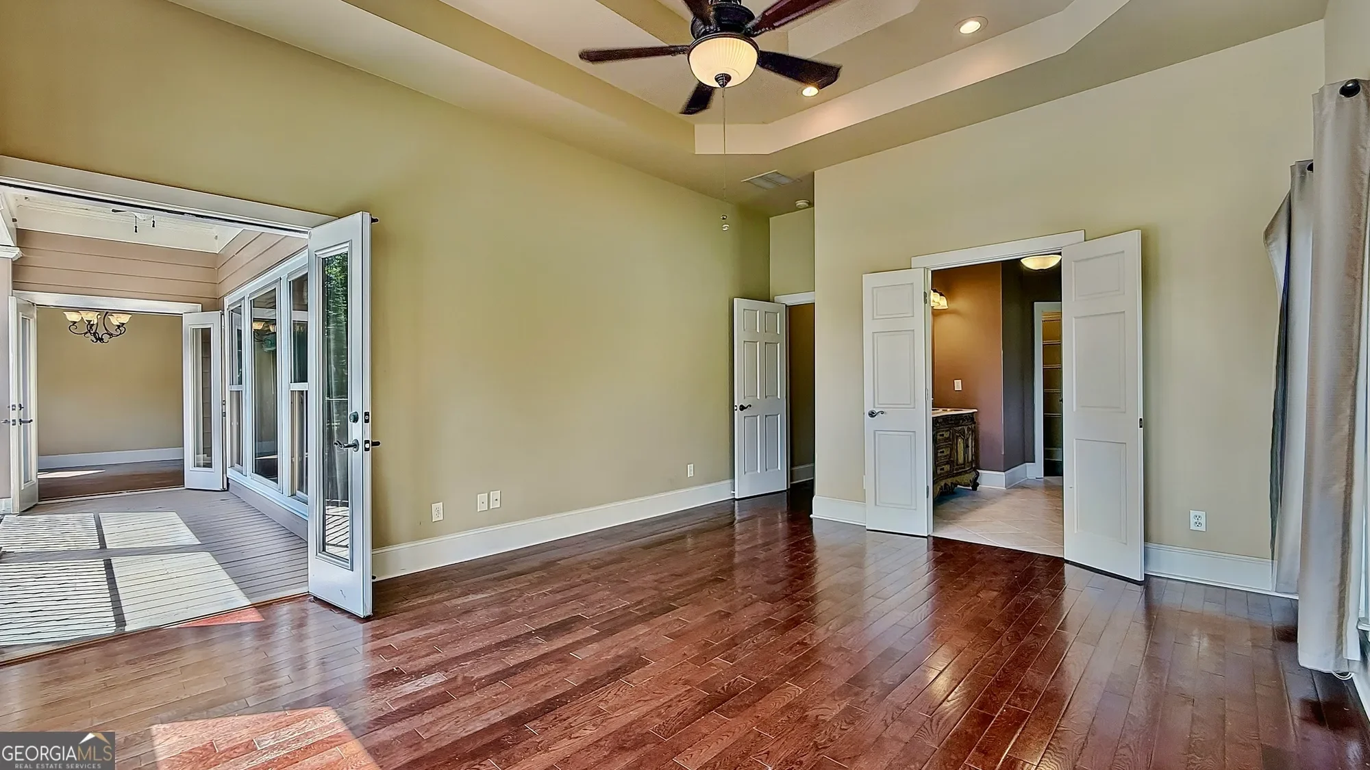Gallery photo 5