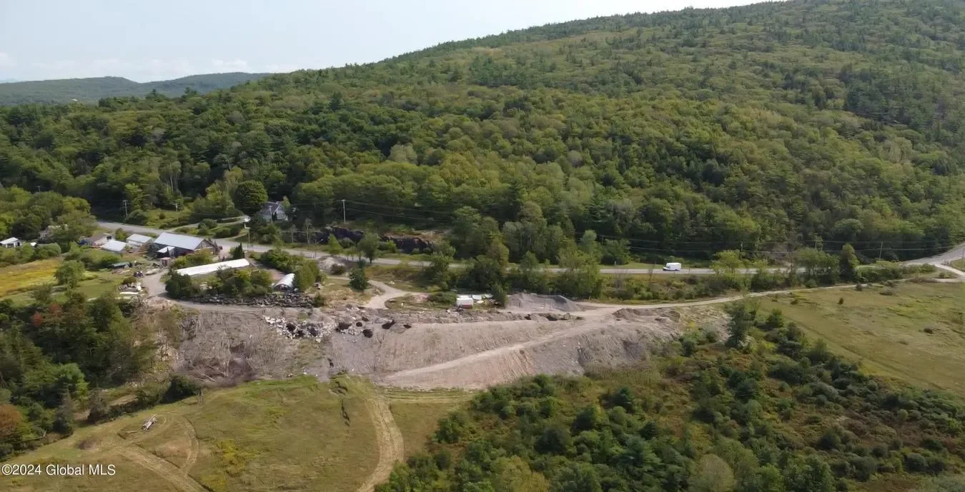 729 State Route 9N, Ticonderoga, New York, United States. - Photo 19