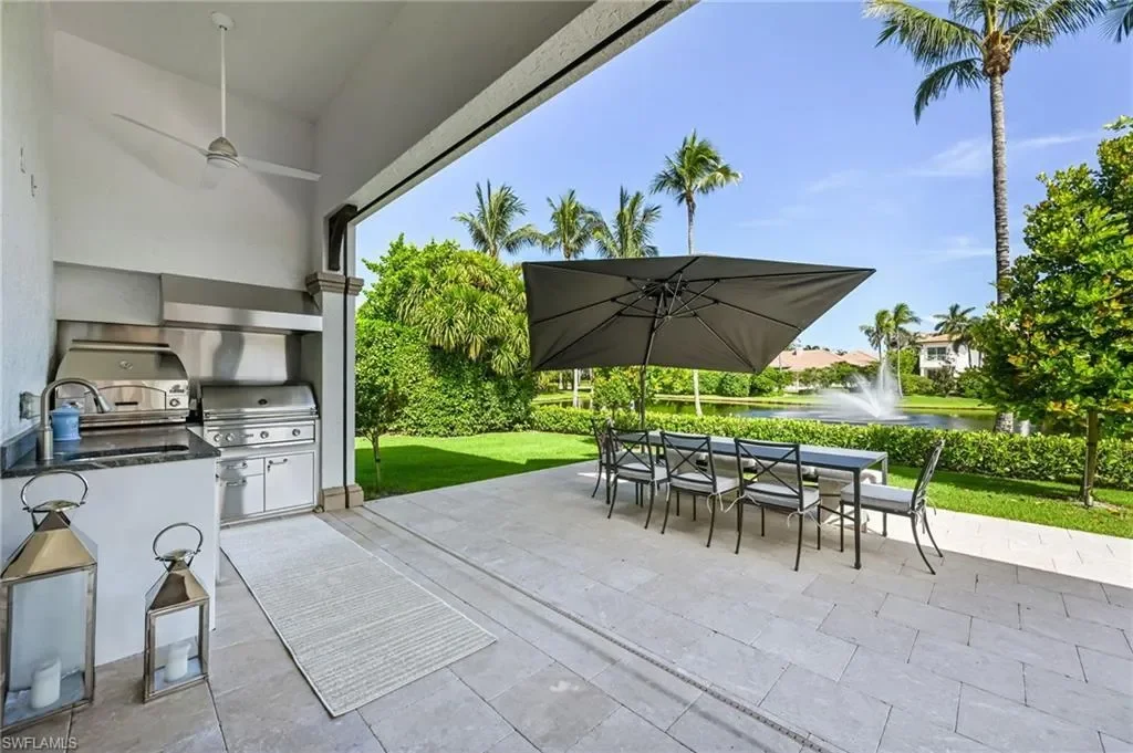 Exterior photo 11