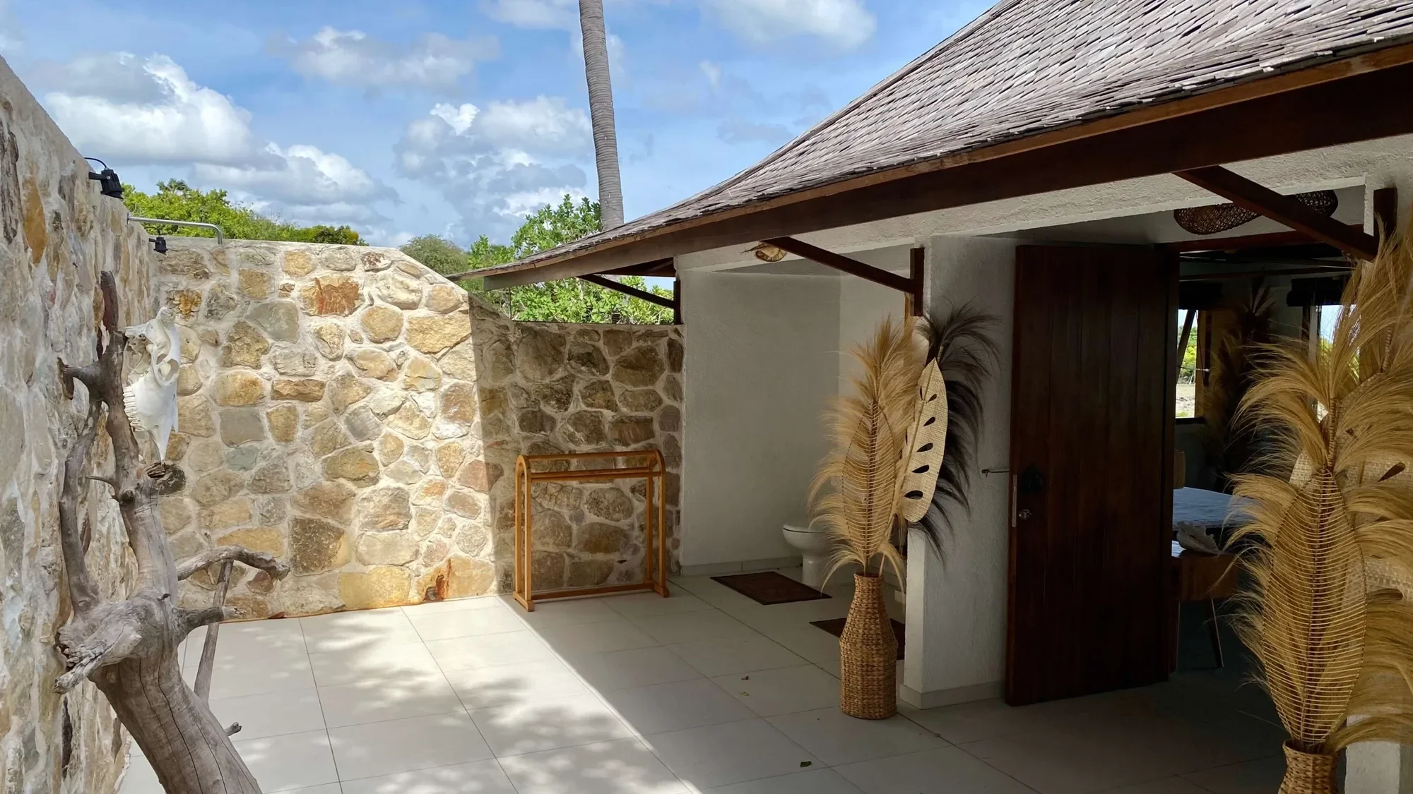 Exterior photo 10