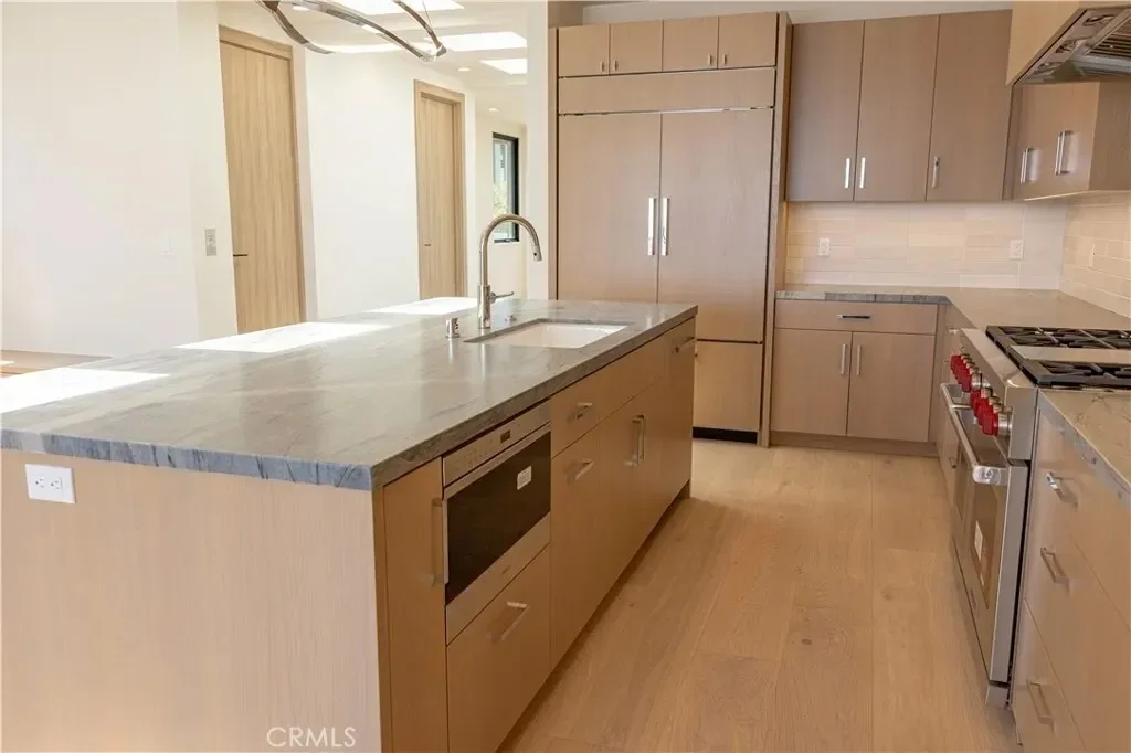 404 16th Street, Manhattan Beach, California, United States. - Photo 22