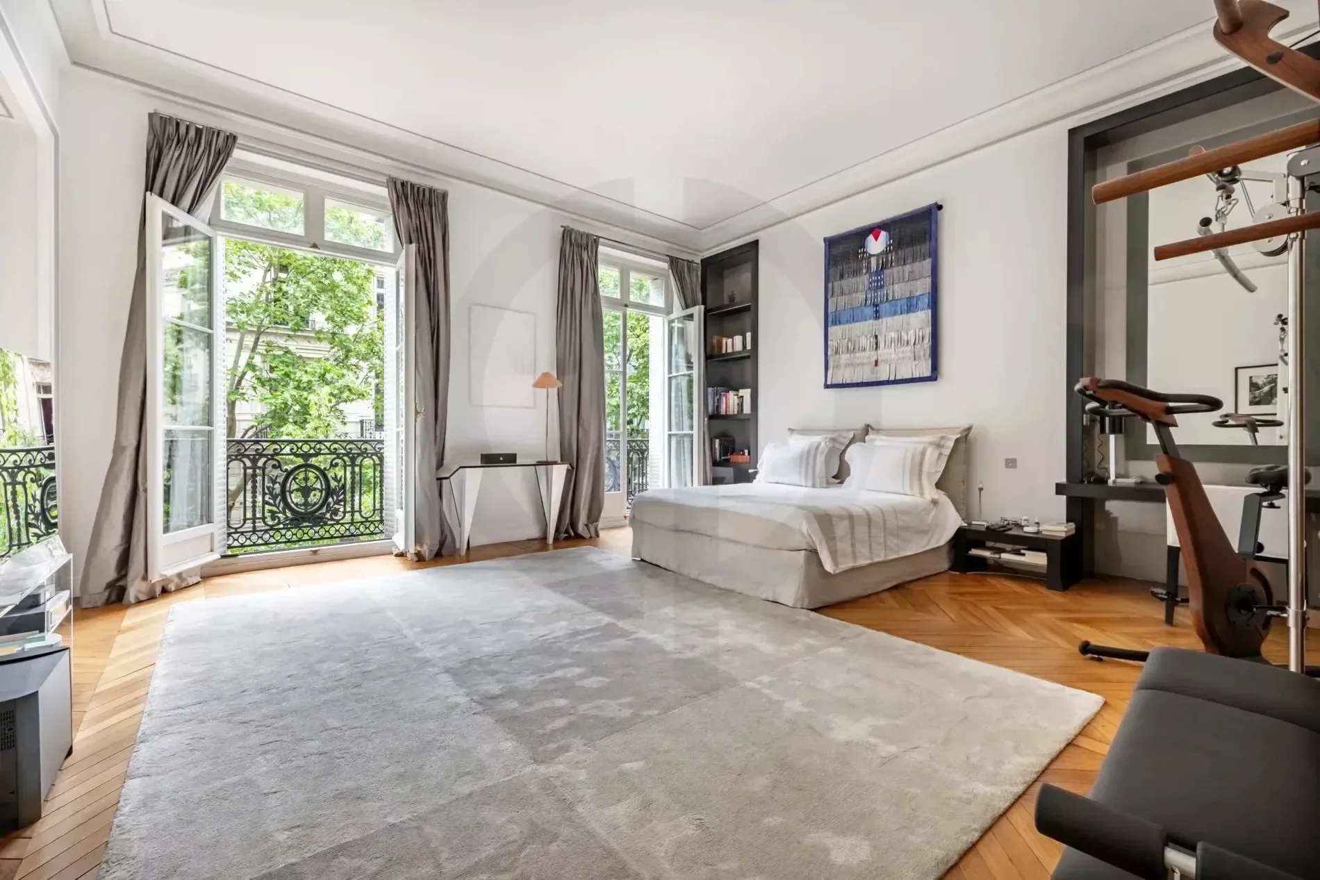 Av. Victor Hugo, 75016 Paris, France, Paris, Île-de-France, France. - Photo 13