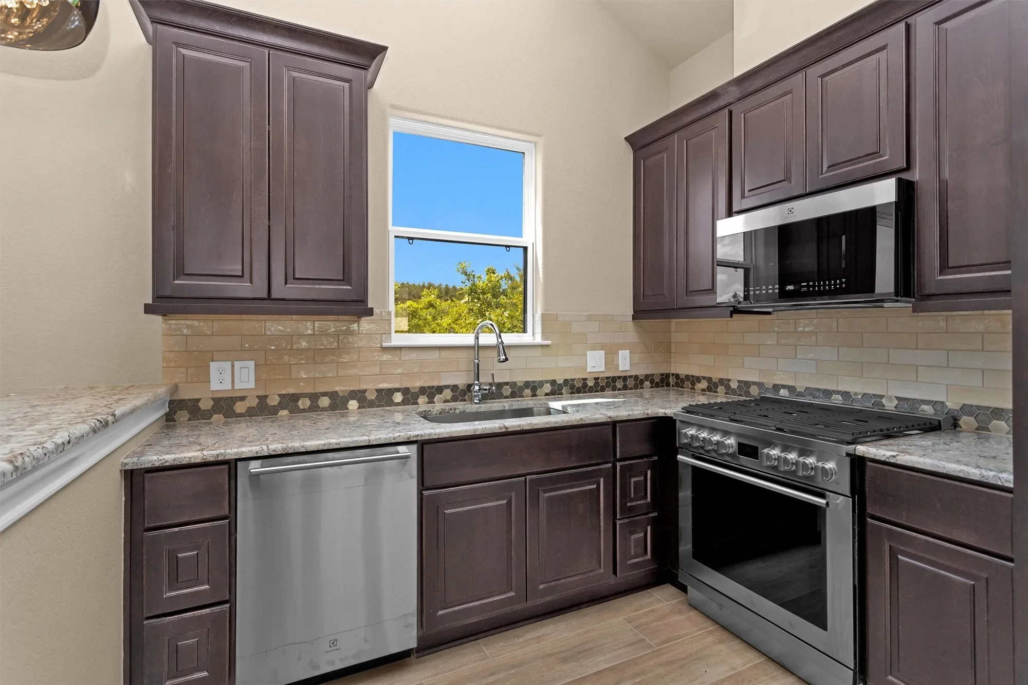 16081 Forest Mill Road, Willis, TX 77378, Willis, Texas, United States. - Photo 26