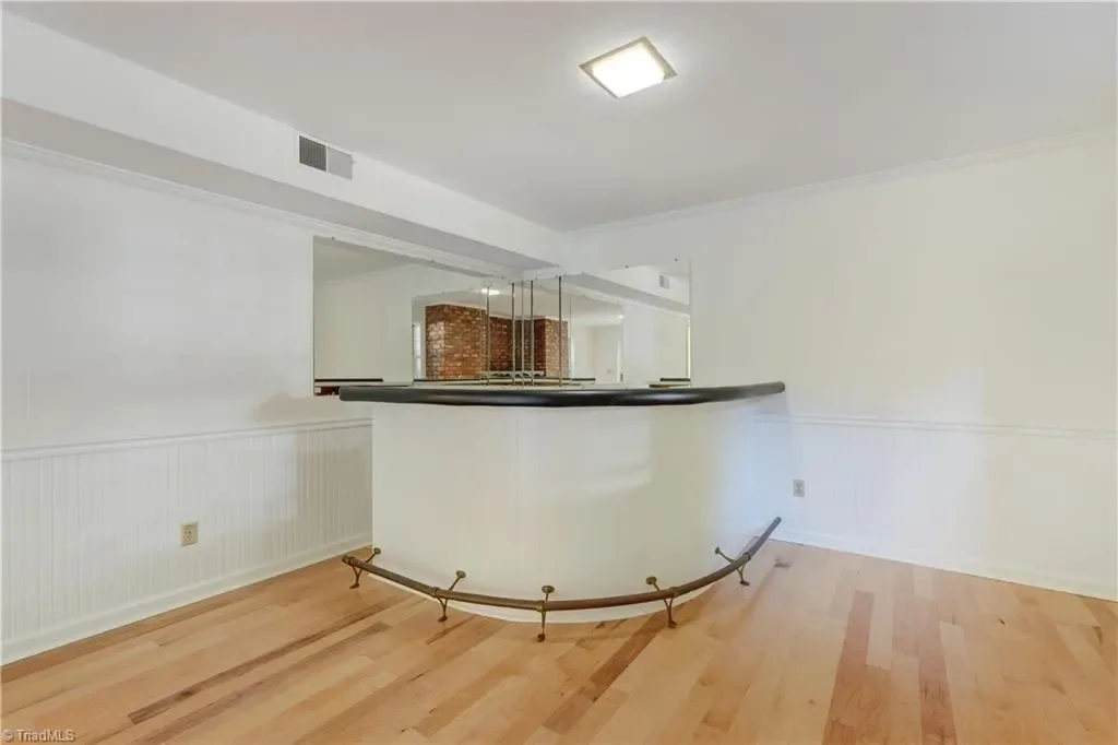 Gallery photo 12