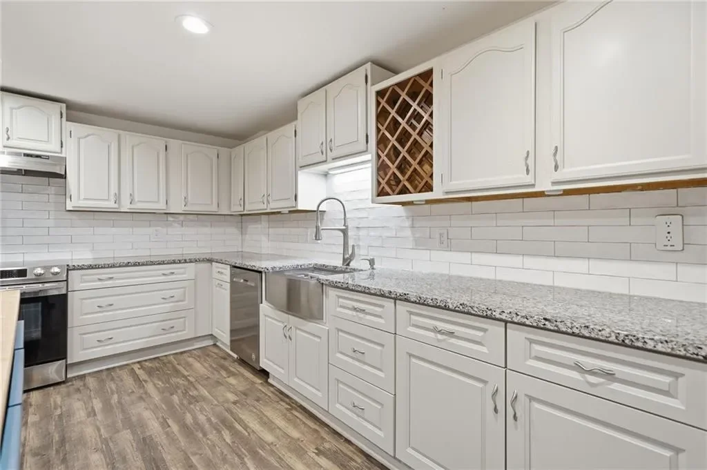 8520 Valemont Drive, Atlanta, Georgia, United States. - Photo 41