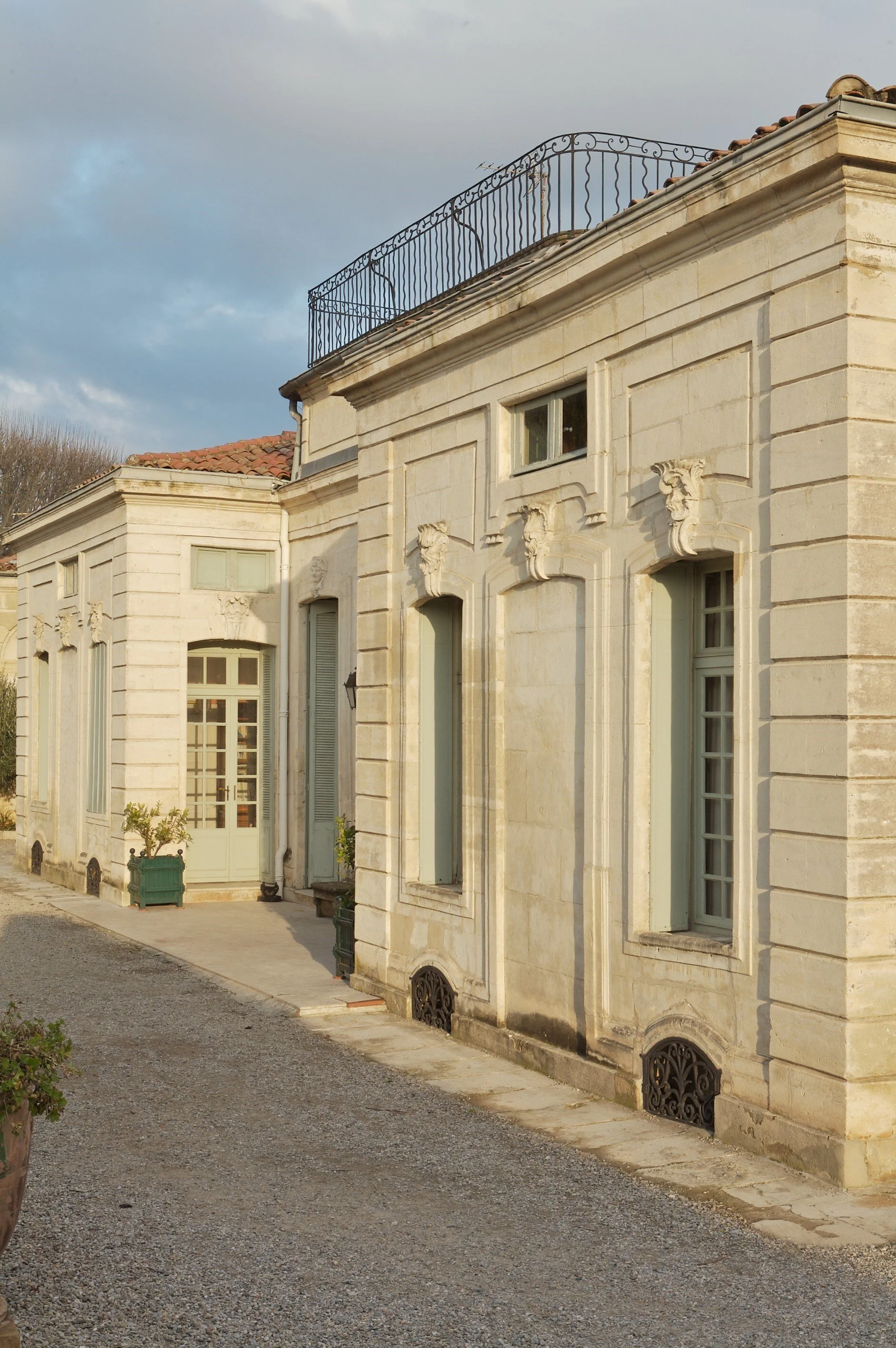 Exterior photo 10