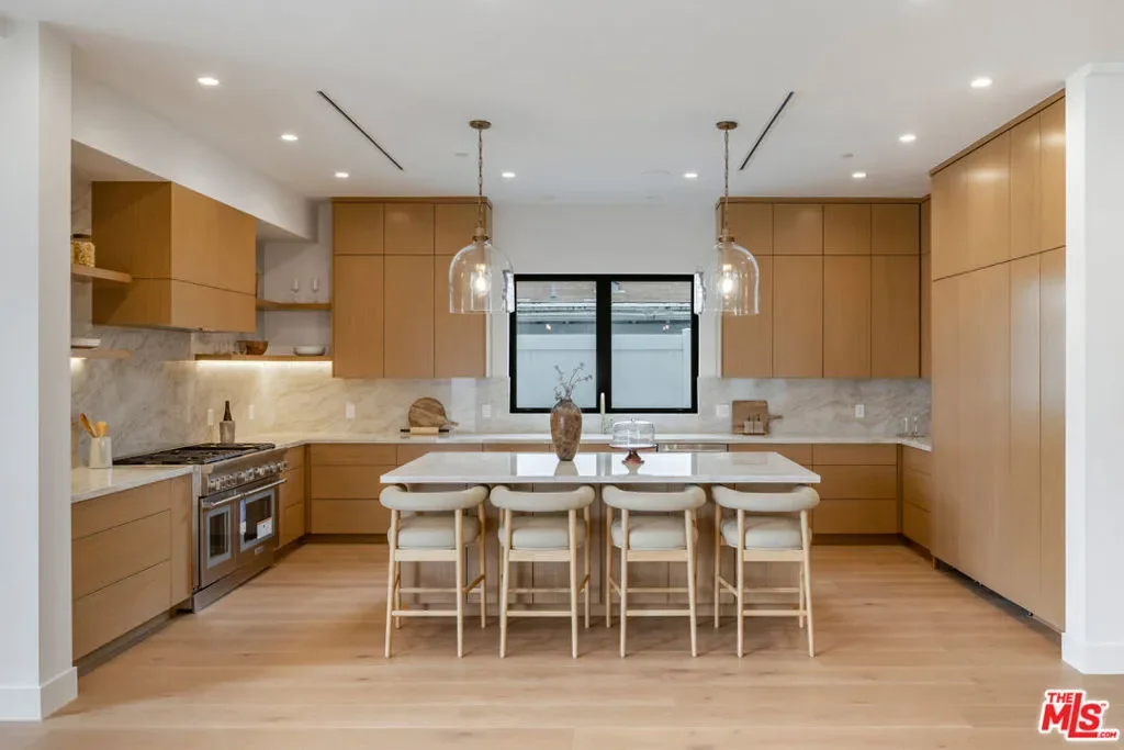 3910 Mclaughlin Avenue, Los Angeles, California, United States. - Photo 16
