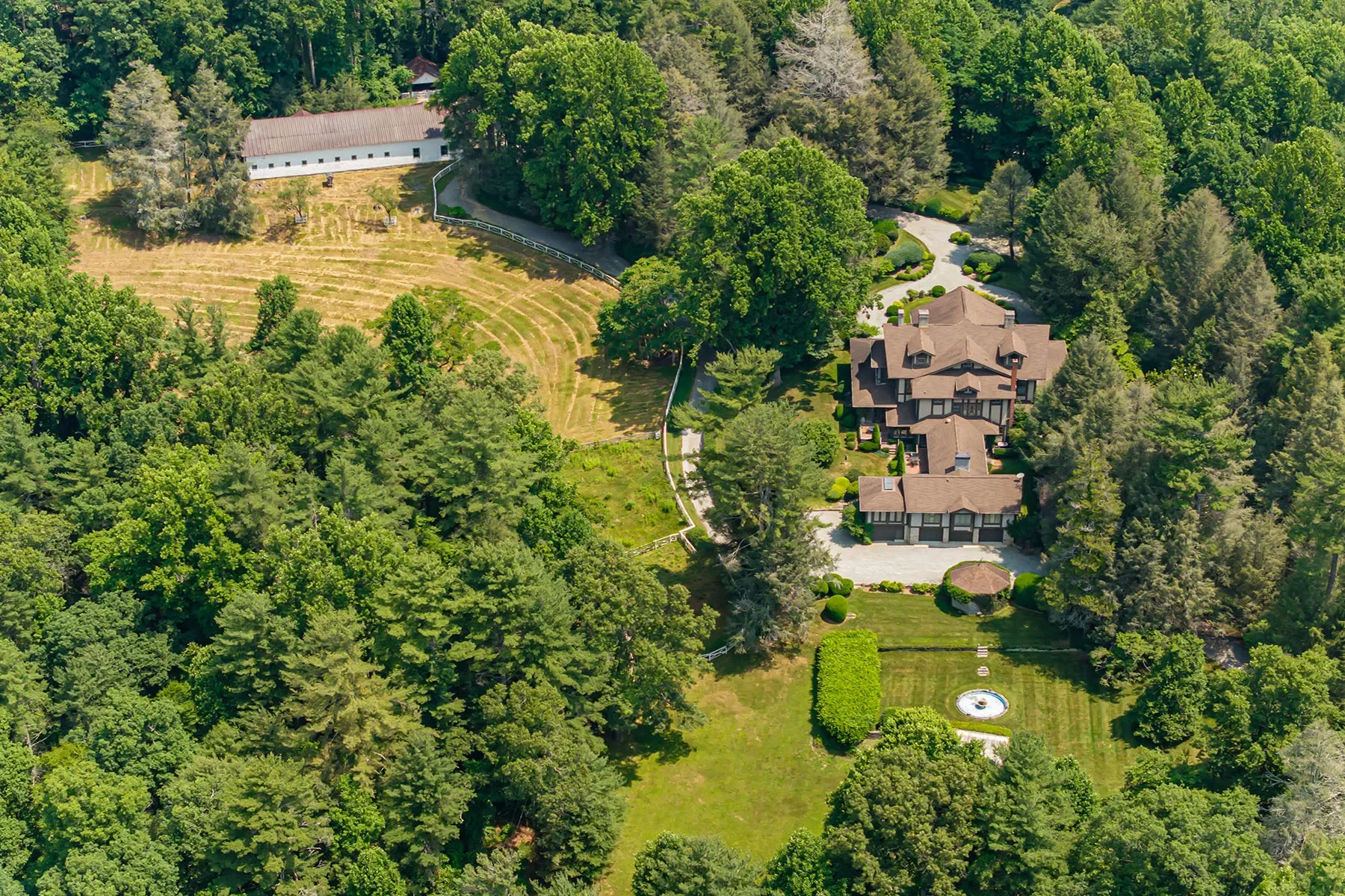 2531 Little River Road, Hendersonville, NC 28739, Laurel Park, North Carolina, United States. - Photo 44