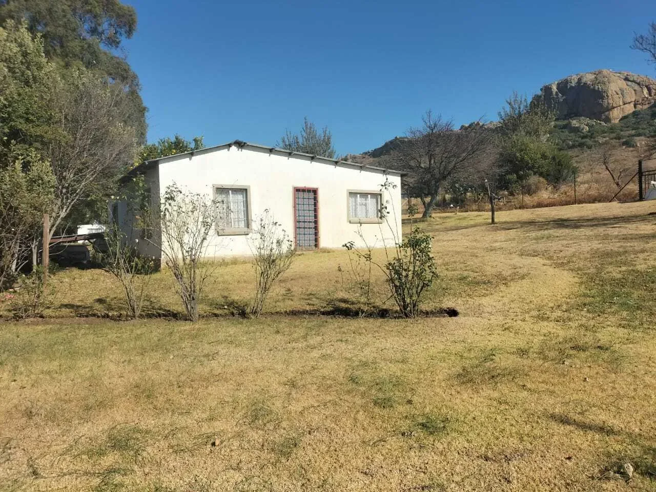 Exterior photo 10