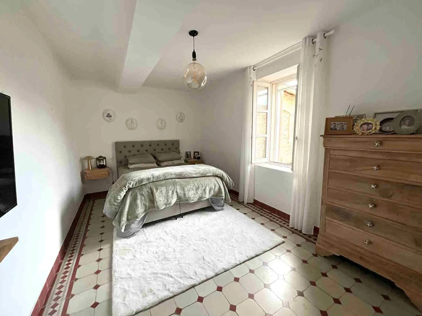 Gallery photo 2