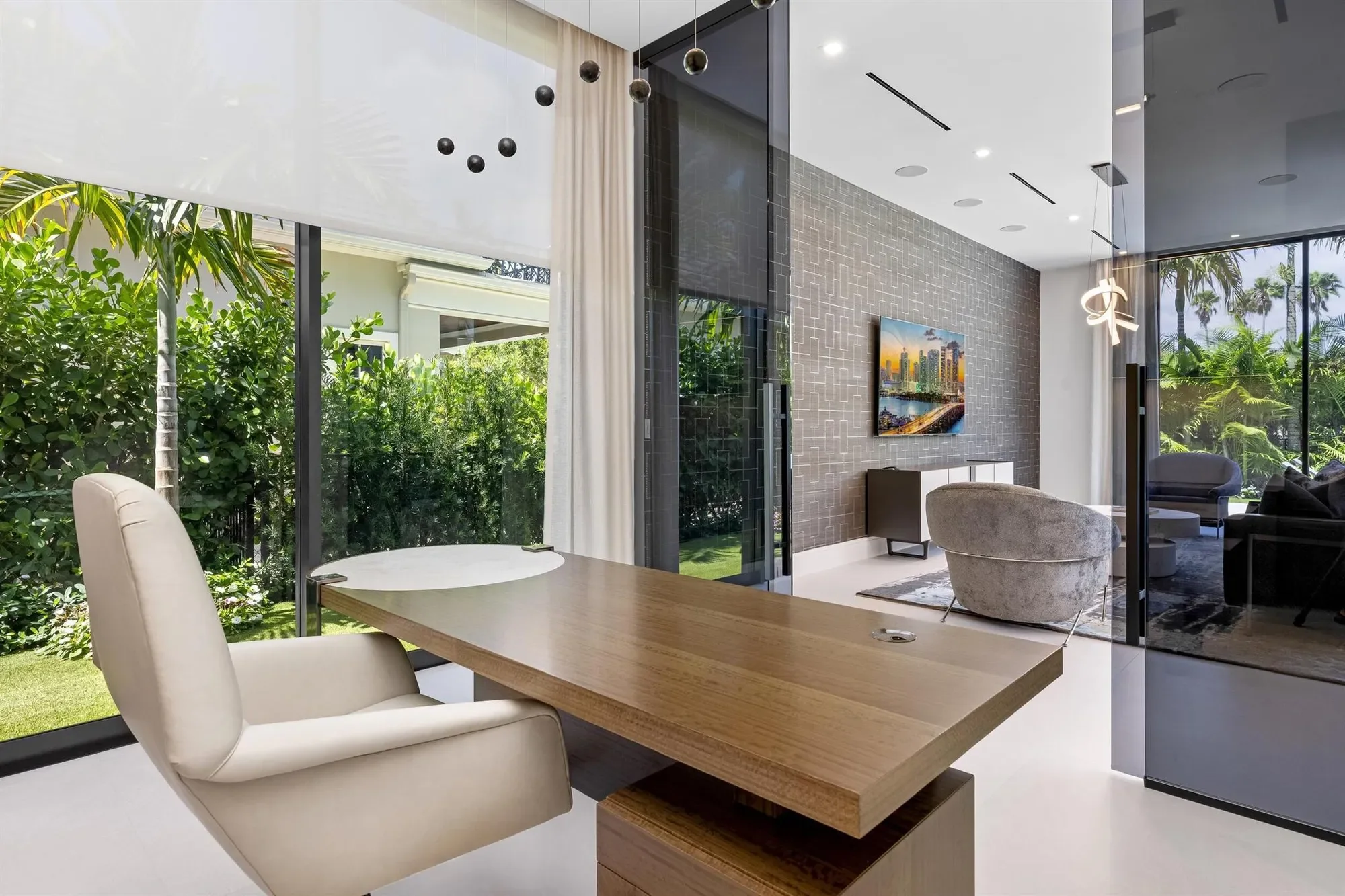 1955 Thatch Palm Drive, Boca Raton, Florida, United States. - Photo 43