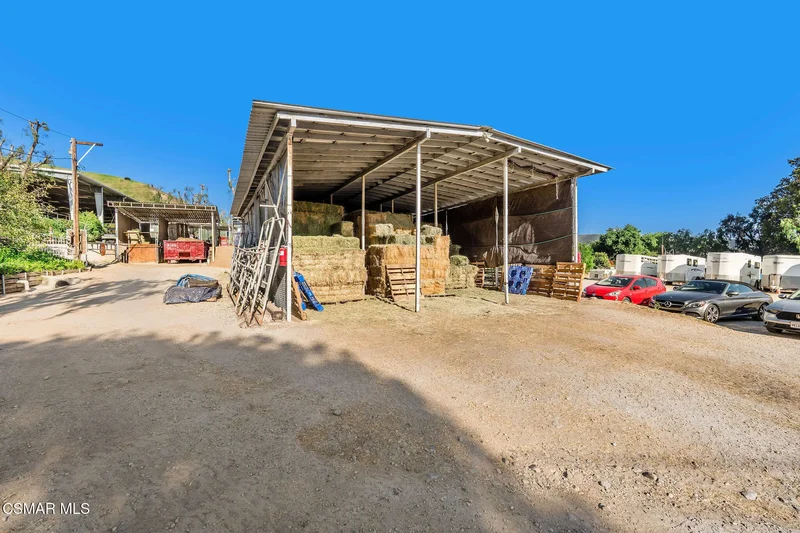 11270 Dominica Avenue, Los Angeles, California, United States. - Photo 34