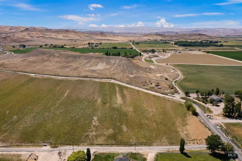 2051 Thompson Rd, Homedale, ID 83628, Homedale, Idaho, United States. - Photo 10
