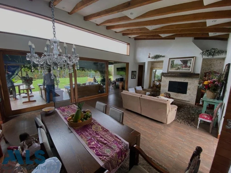 Spectacular house for sale on the outskirts of La Ceja
