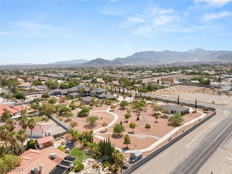 5930 N El Capitan Way, Las Vegas, Nevada, United States. - Photo 64