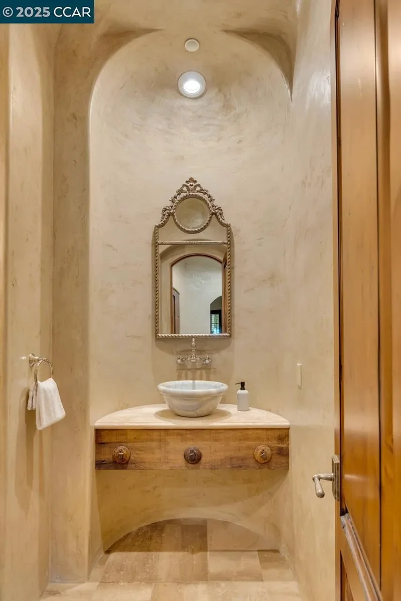 104 Muir Ln, Alamo, California, United States. - Photo 3