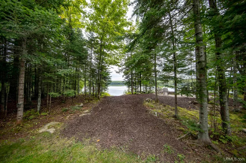 195 Homan Lake, Iron River, MI 49935, Iron River, Michigan, United States. - Photo 9