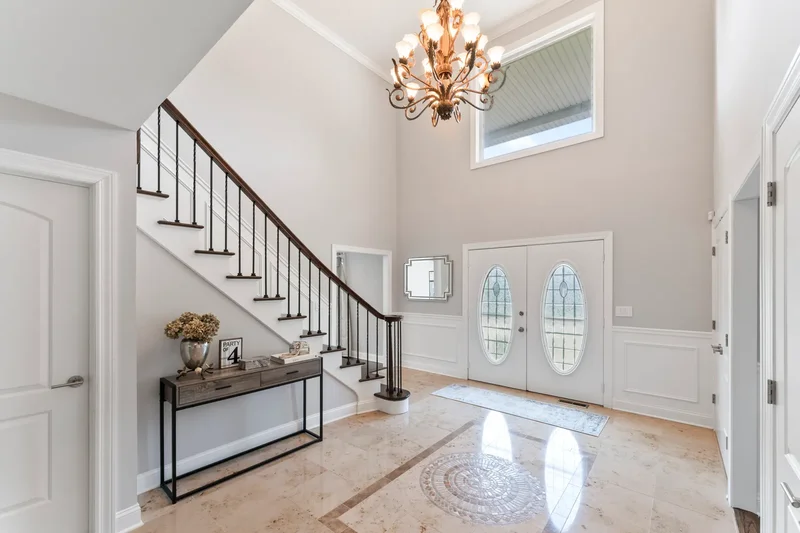 5804 N Corona Drive, Palatine, IL 60067, Palatine, Illinois, United States. - Photo 4