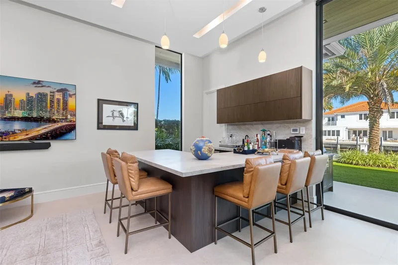 100 Royal Palm Drive, Fort Lauderdale, Florida, United States. - Photo 31