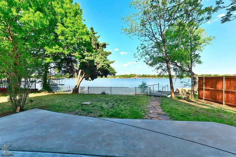 4 Bedrooms Single Family Detached