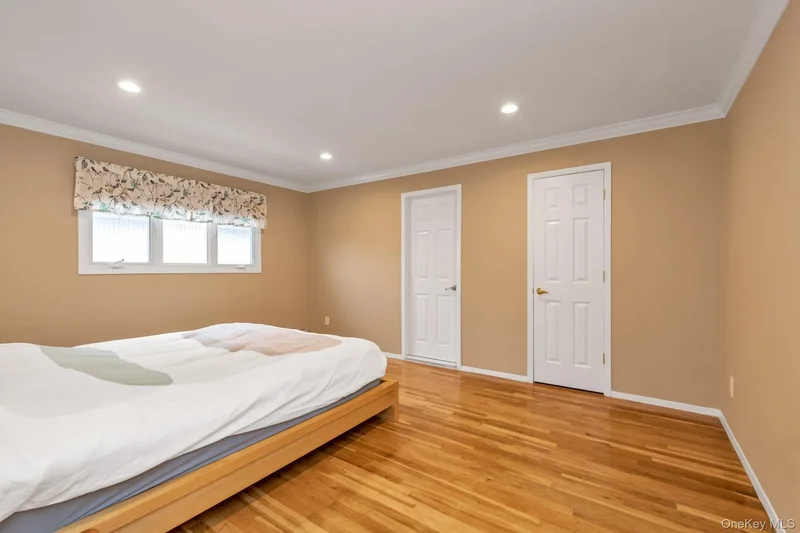 2884 Bay Drive, Merrick, New York, United States. - Photo 11