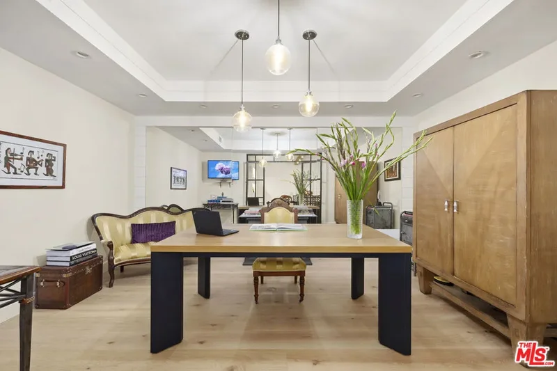 211 S Spalding Drive 109S, Beverly Hills, California, United States. - Photo 2