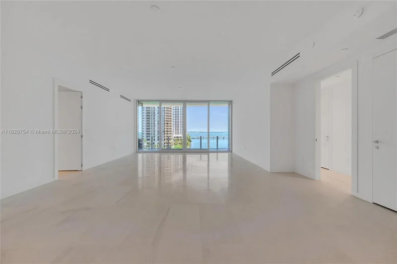 300 Biscayne Blvd Way 703, Miami, Florida, United States. - Photo 10
