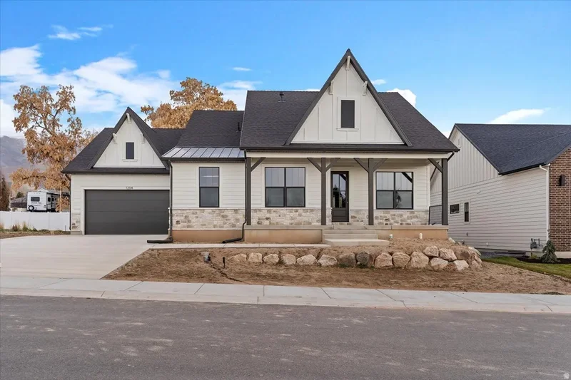 Single Family Residence in Layton