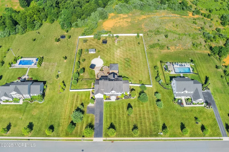 10 Rolling Meadows Court, Upper Freehold, NJ 08501, Millstone, New Jersey, United States. - Photo 61