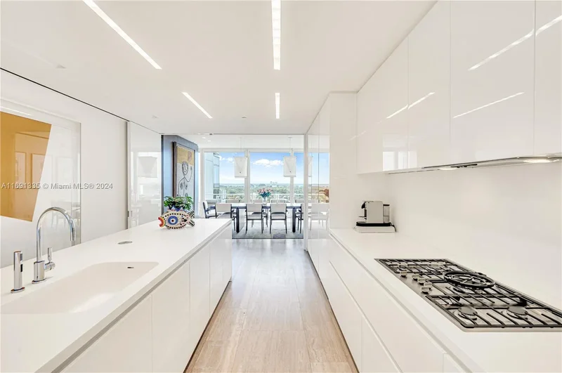 9111 Collins Ave N-PH6, Bal Harbour, Florida, United States. - Photo 9