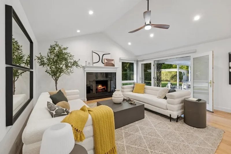 243 Selby Lane, Atherton, California, United States. - Photo 33
