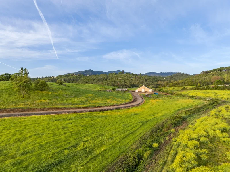 939 Carpenter Hill, Medford, OR, 97501, USA, Medford, Oregon, United States. - Photo 21