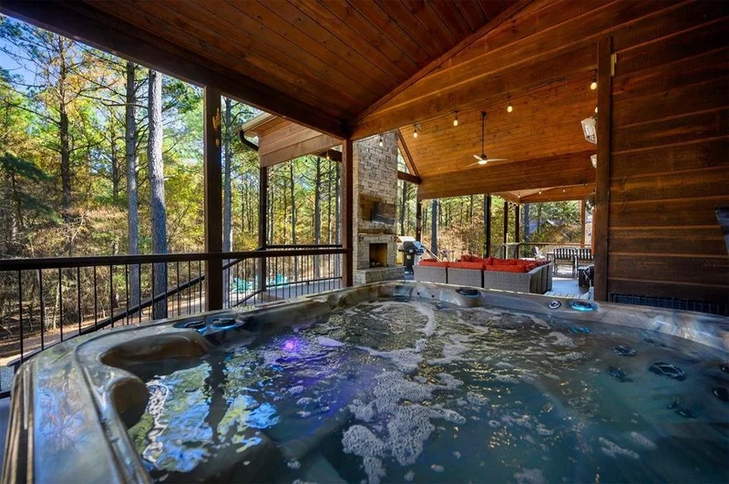 607 Sugar Pine Loop, Broken Bow, OK 74728, Broken Bow, Oklahoma, United States. - Photo 22