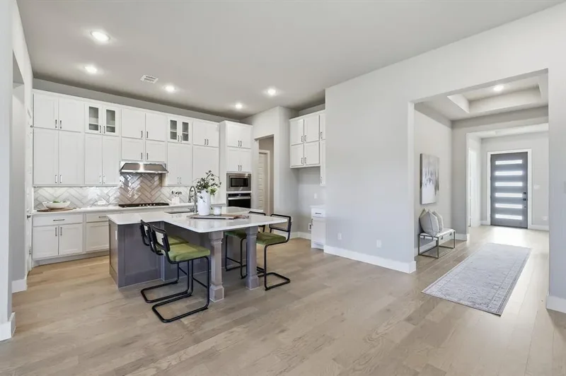 123 Aberdeen Boulevard, Lantana, Texas, United States. - Photo 3