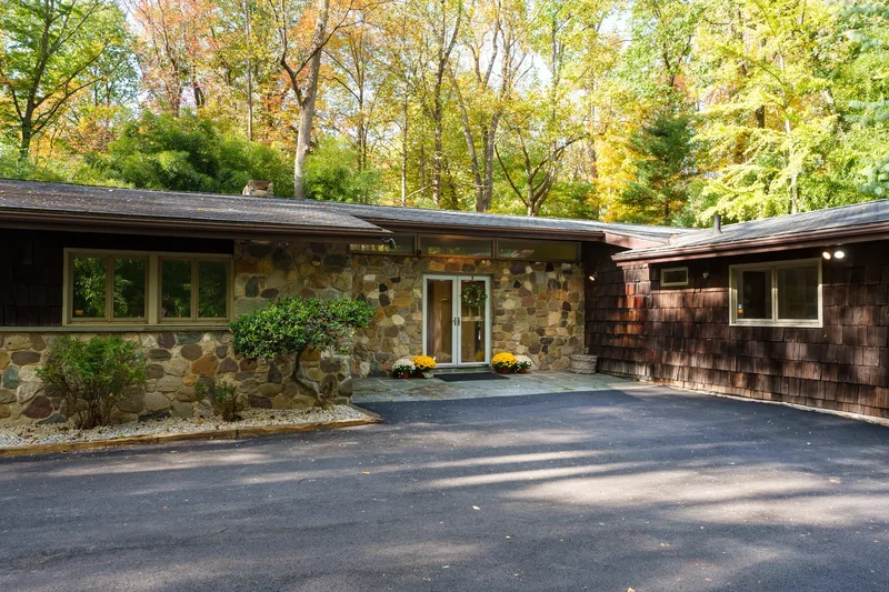945 Stuart Road , Princeton, NJ 08540, Princeton, New Jersey, United States. - Photo 2