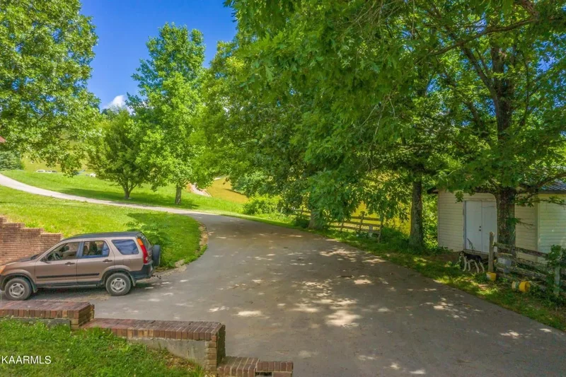 745 Ronald Holt Lane, Tazewell, TN, 37879, USA, Tazewell, Tennessee, United States. - Photo 18