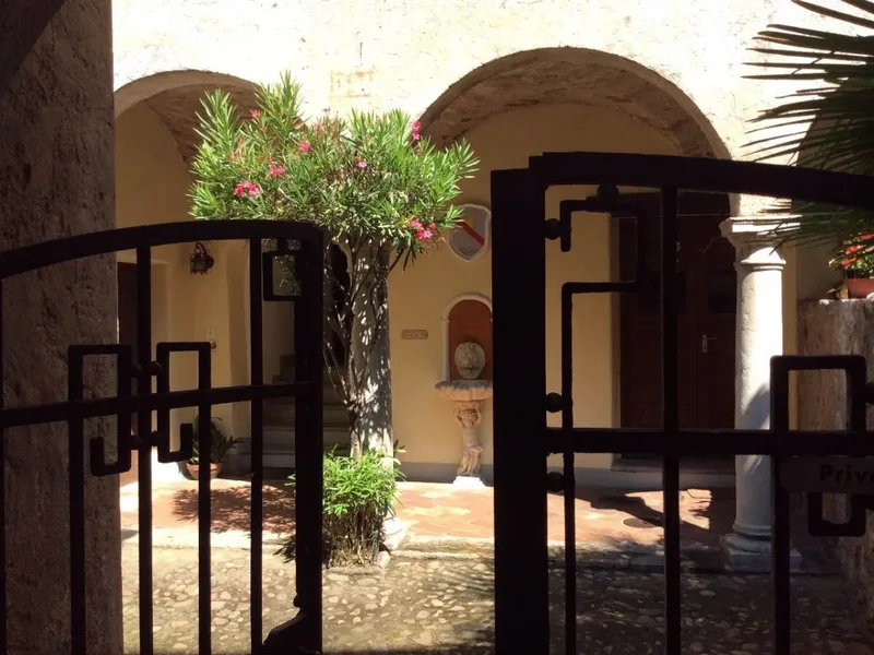 Streccia di Ruggia, Morcote, Albagnano, Piedmont, Italy. - Photo 7
