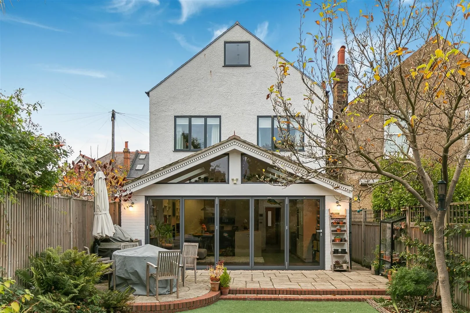 Exterior photo 11