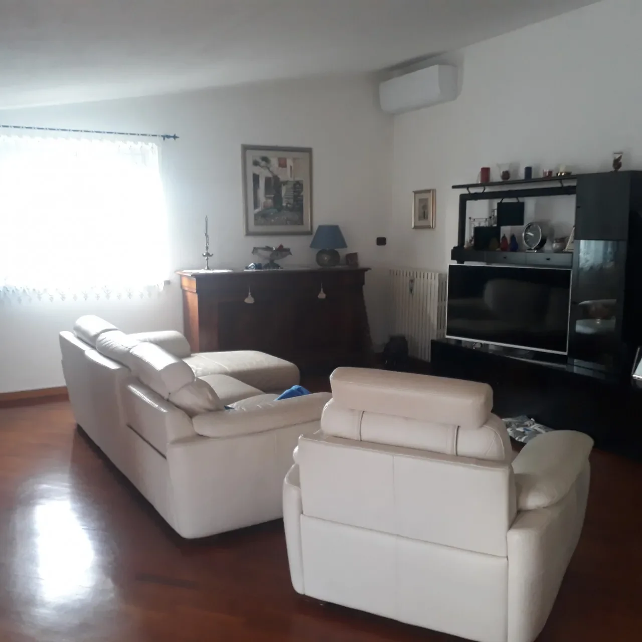 Gallery photo 5