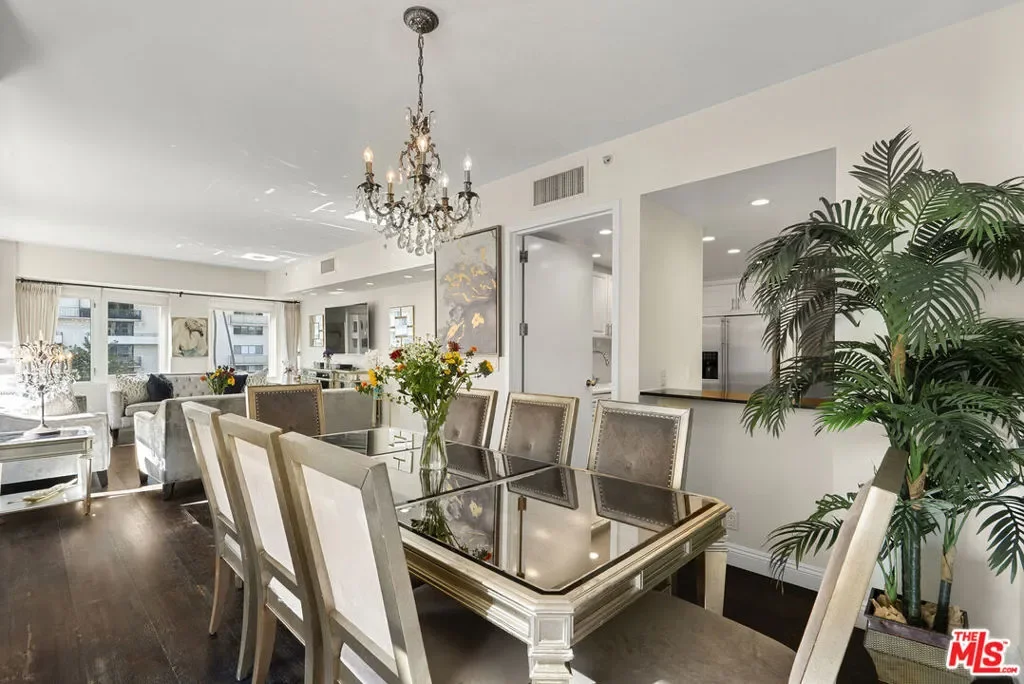 10520 Wilshire Boulevard 407, Los Angeles, California, United States. - Photo 8