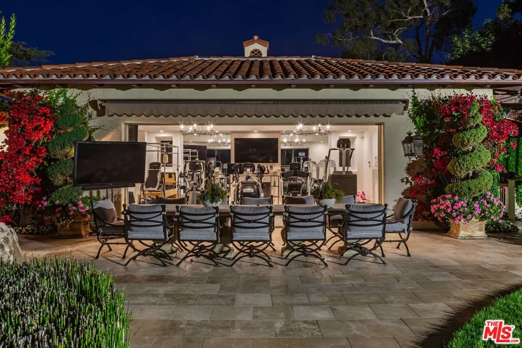 1309 Davies Drive, Beverly Hills, California, United States. - Photo 20