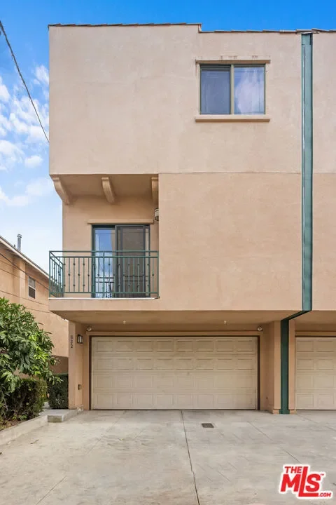 822 N Mccadden Place, Los Angeles, California, United States. - Photo 10
