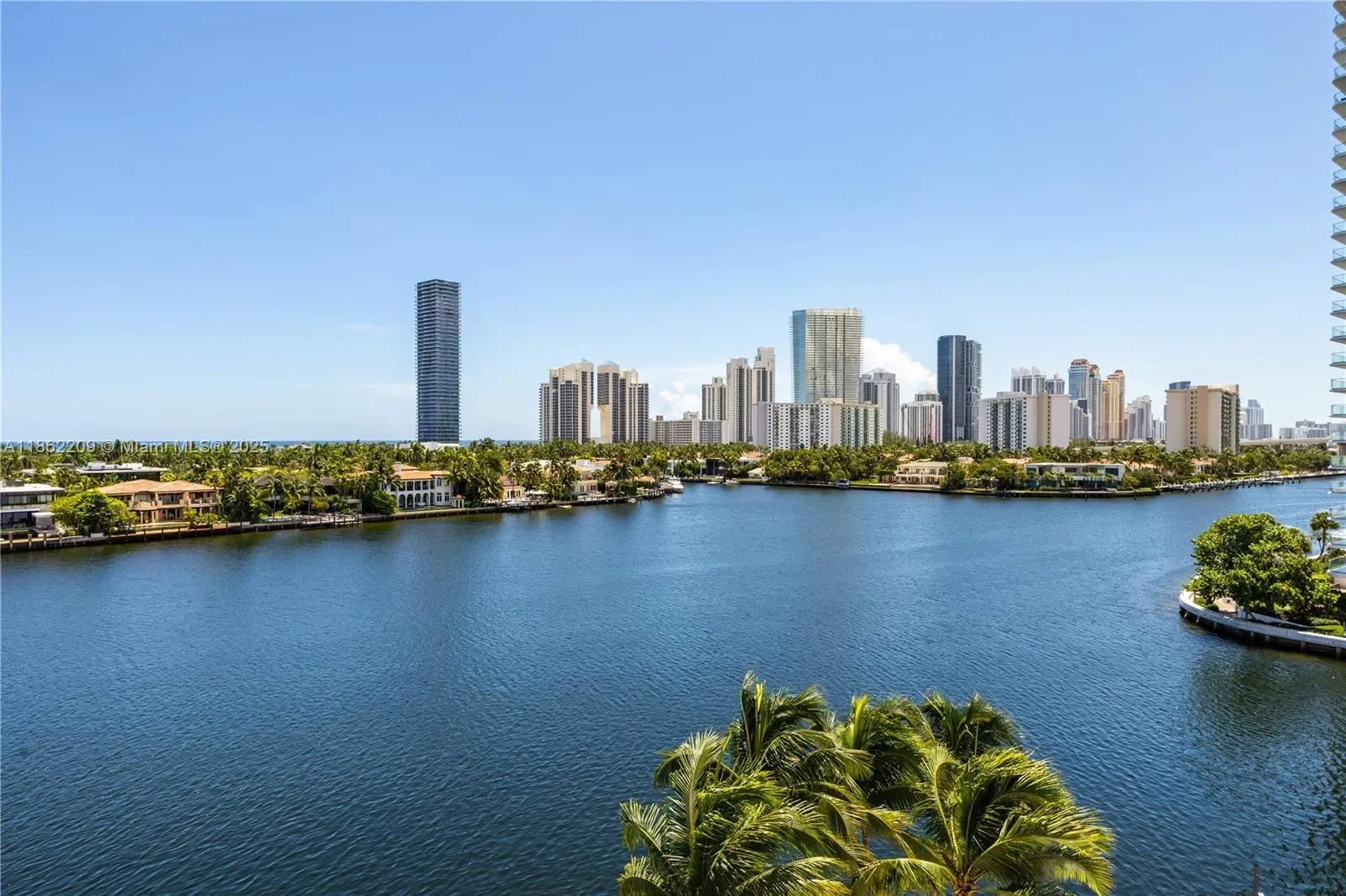 19925 NE 39th Pl 603, Aventura, Florida, United States. - Photo 2