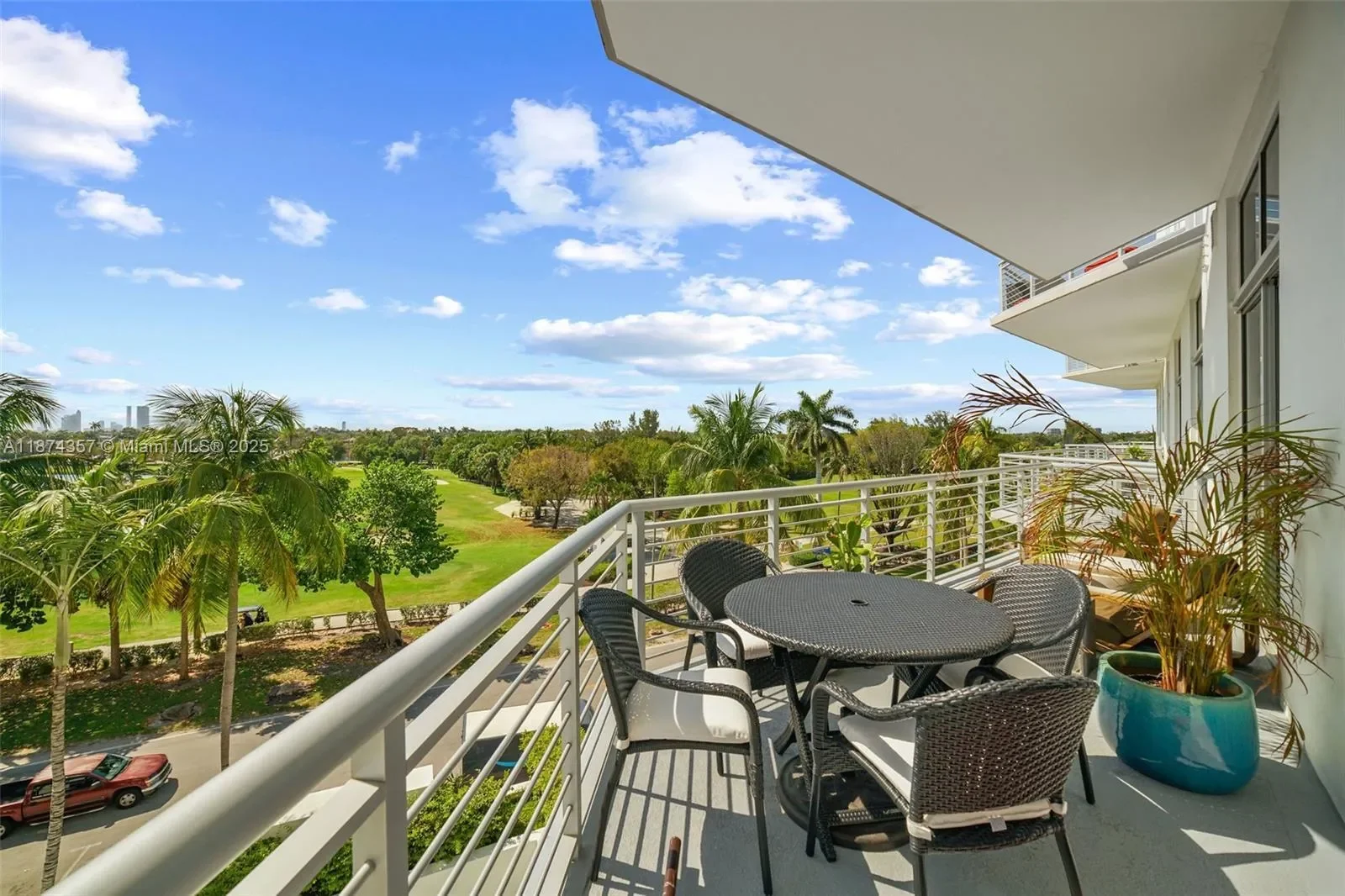 2001 Meridian Av 509, Miami Beach, Florida, United States. - Photo 28
