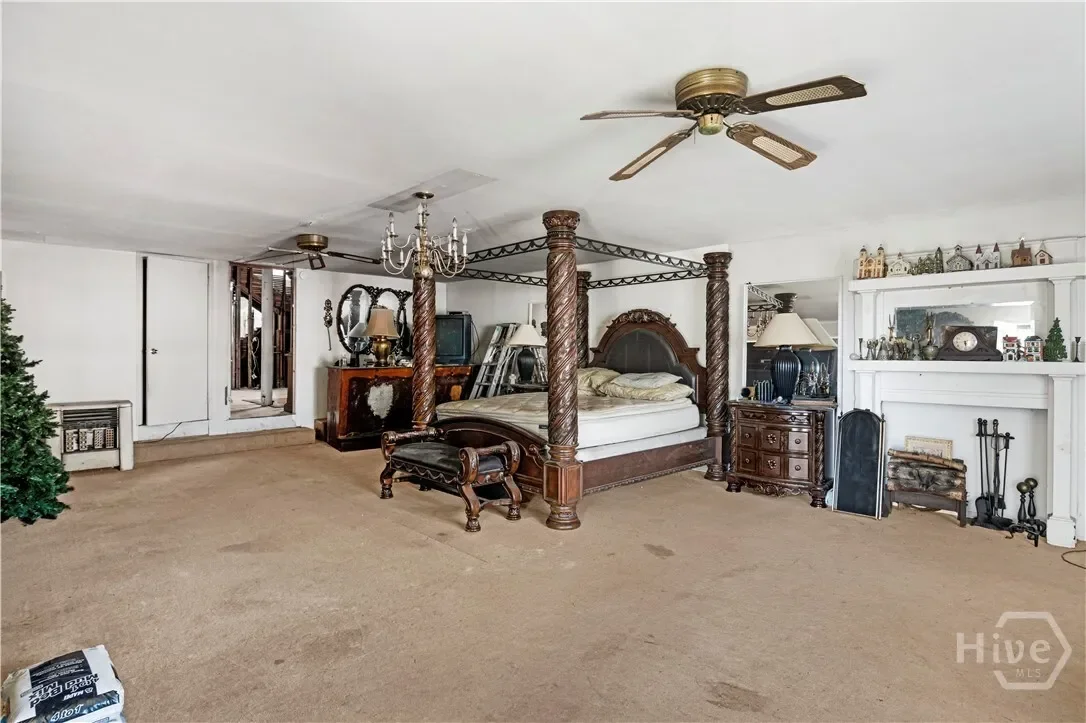 310 W 34th Street, Savannah, Georgia, United States. - Photo 13