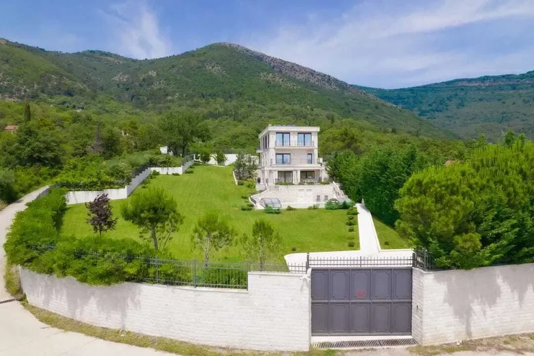 Tivat, Mrčevac, Montenegro. - Photo 14