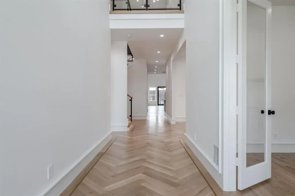Gallery photo 3