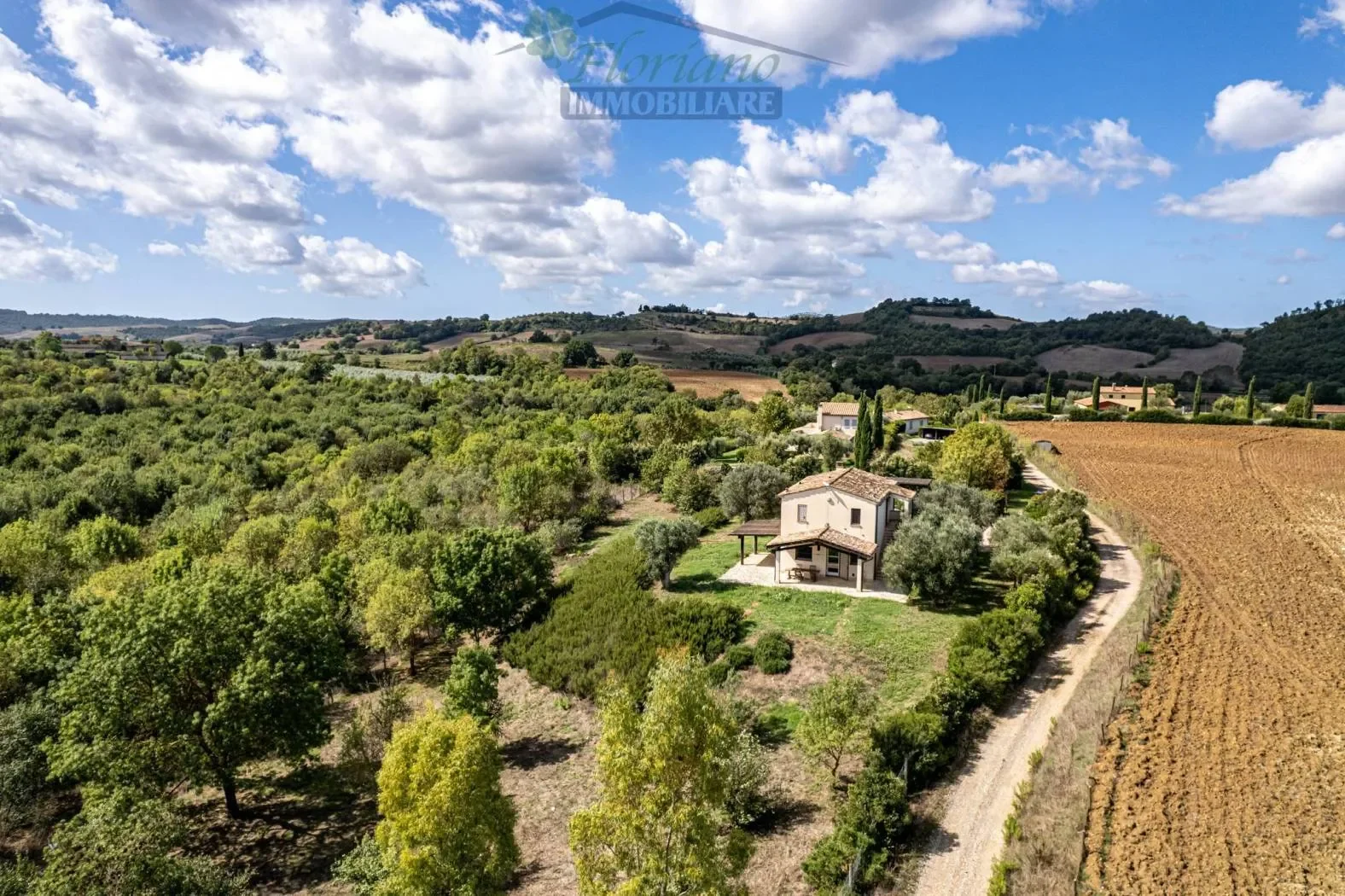 Via Vallerana Alta, Capalbio, Tuscany, Italy. - Photo 11