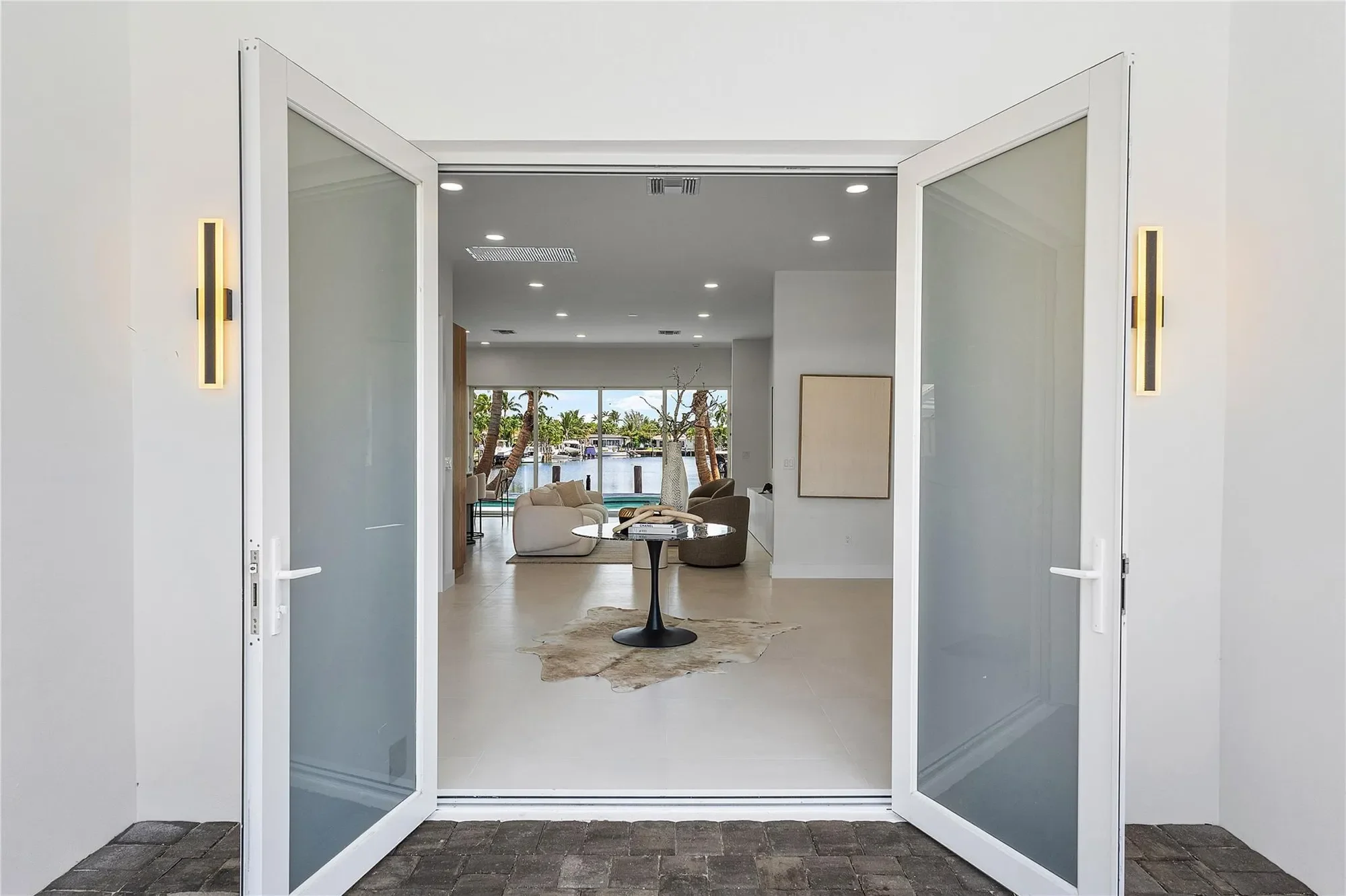 171 SE 4th Ct, Pompano Beach, Florida, United States. - Photo 3
